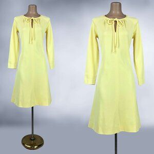 VINTAGE 1960s Yellow Knit Scooter Dress by Kimberly Sz 10